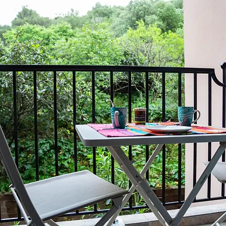 Superbe T2-t3 Rénové, Bord De Mer, Piscine, Parking Privé Appartement